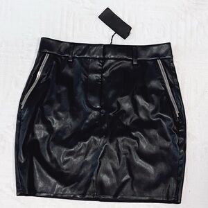 RTA sz 4 NEW with tags leather faux mini sz 4